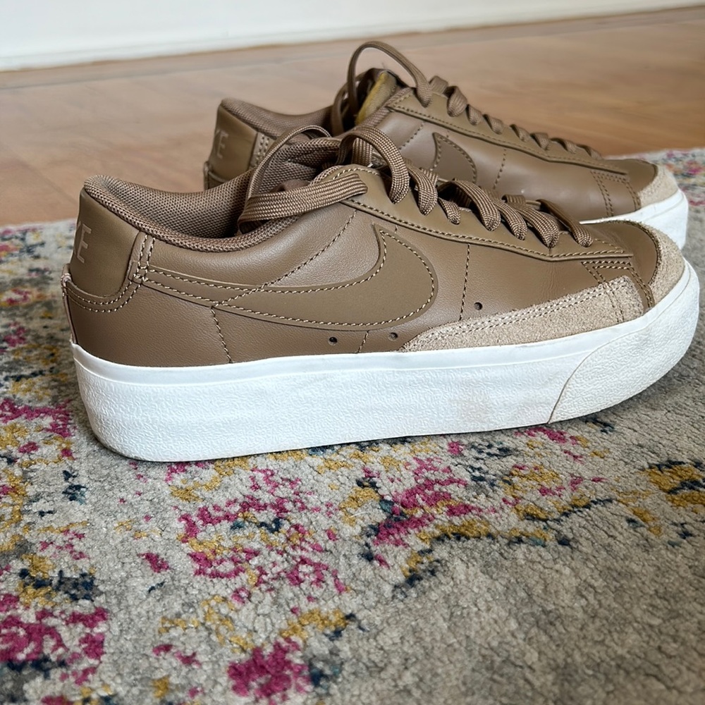 Nike Women’s Blazer Low Platform